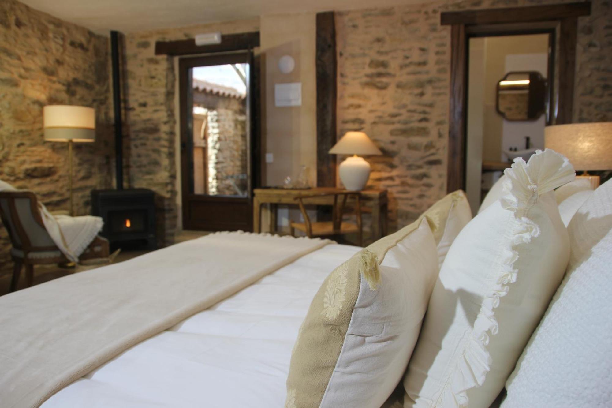 Hotel Rural Santui Оркахуэло-де-ла-Сьерра Экстерьер фото