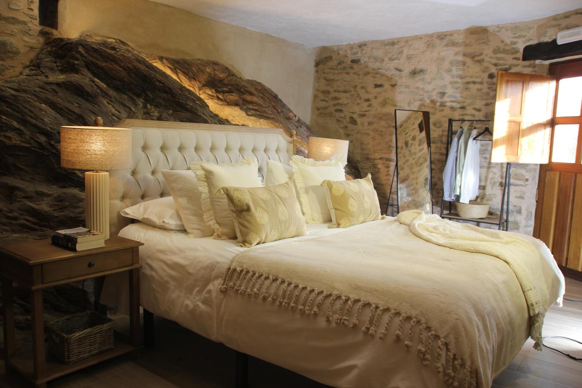Hotel Rural Santui Оркахуэло-де-ла-Сьерра Экстерьер фото